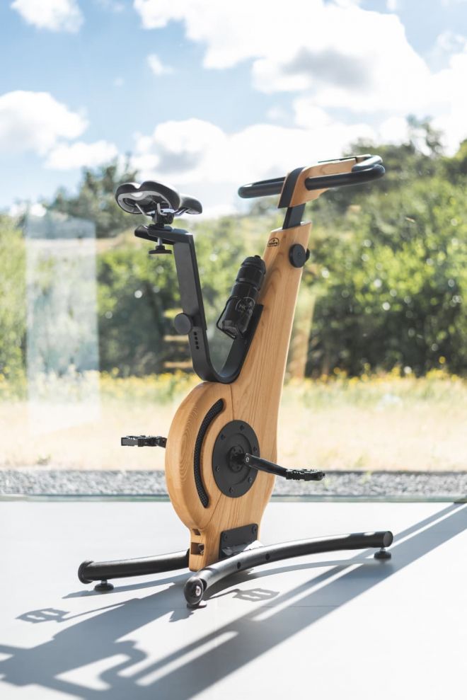 NOHrD Bike vor Fenster